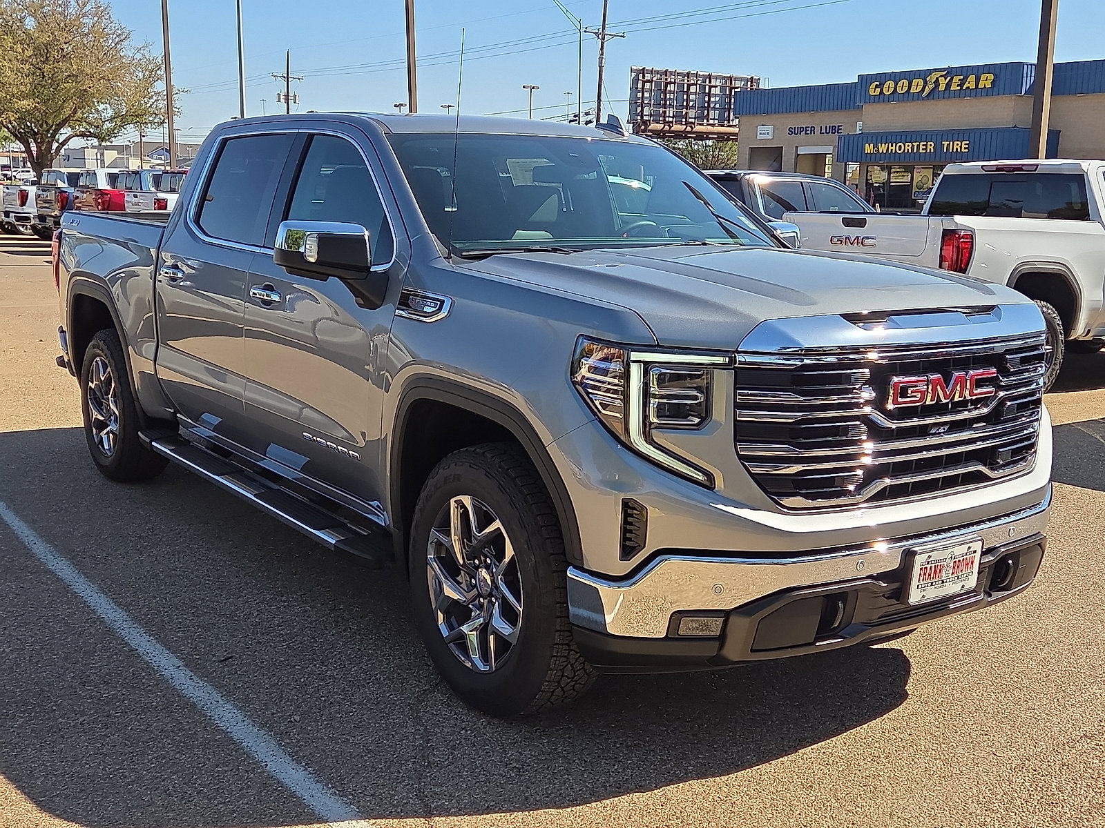 New 2026 GMC Sierra 1500 SLT AWD/4WD image 5