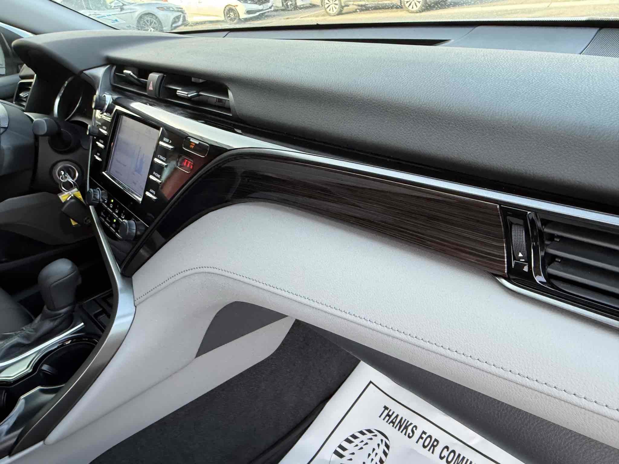 Used 2019 Toyota Camry LE image 40