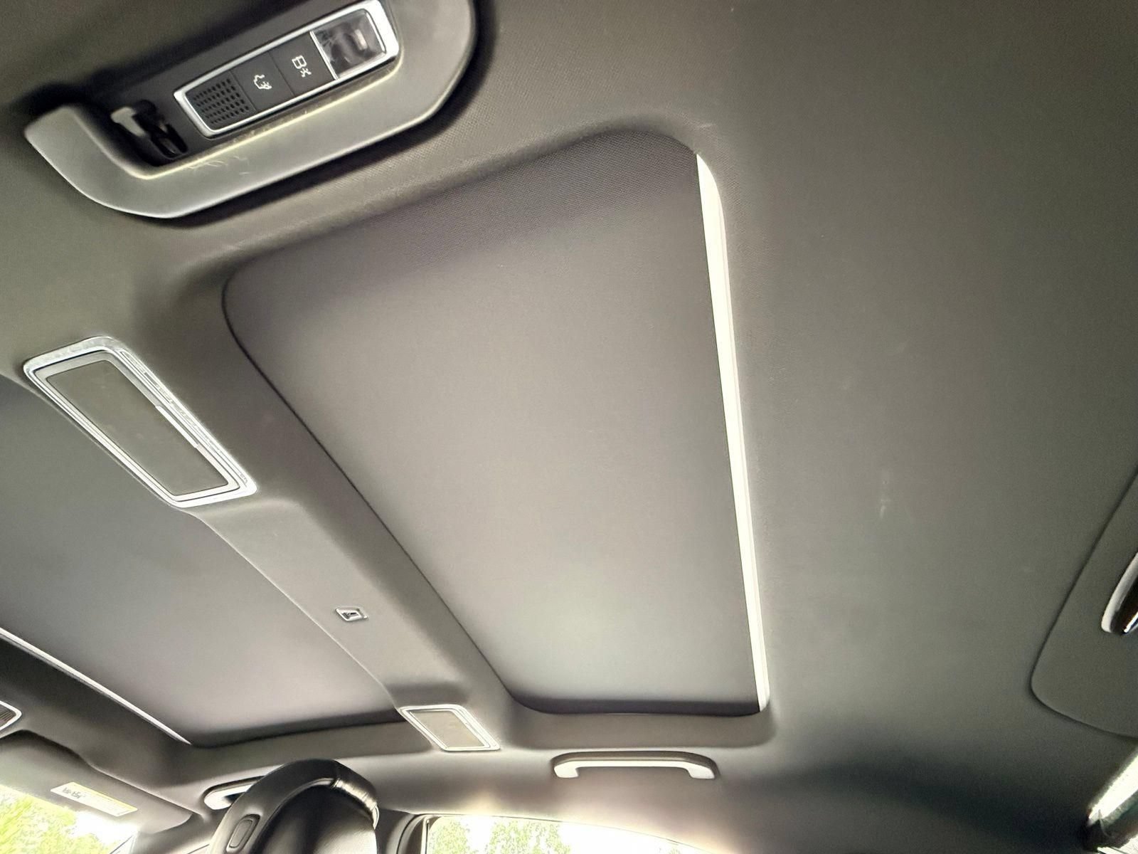 Used 2016 Mercedes-Benz S 550 4MATIC Sedan image 36