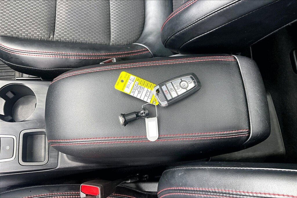 Used 2023 Ford Escape ST-Line w/ Tech Pack #1 AWD/4WD image 18