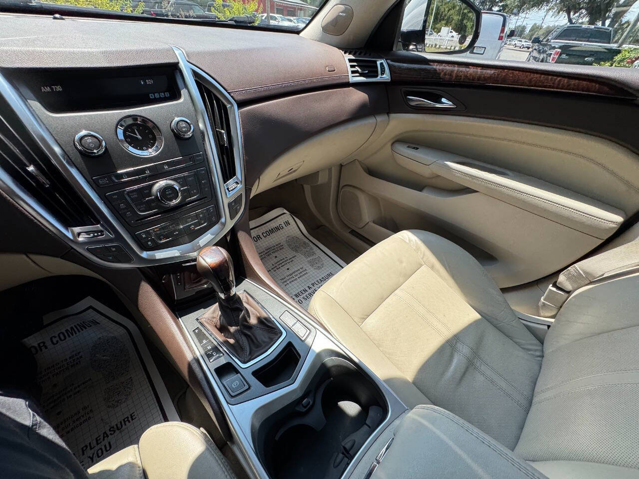 Used 2011 Cadillac SRX Luxury FWD image 18