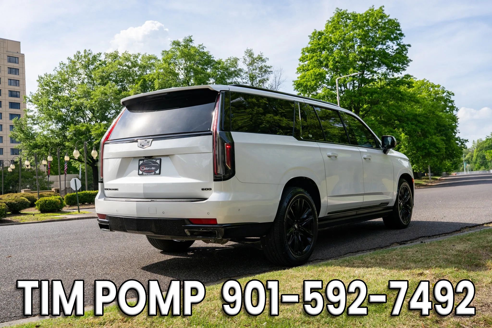 Used 2023 Cadillac Escalade ESV Sport Platinum w/ Heavy-Duty Trailer Package AWD/4WD image 5