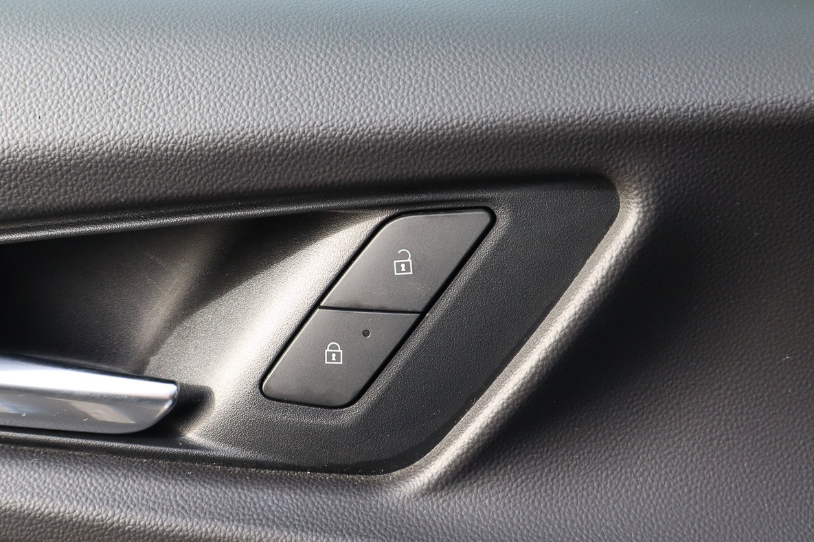 Used 2025 Chevrolet Equinox LT FWD image 15