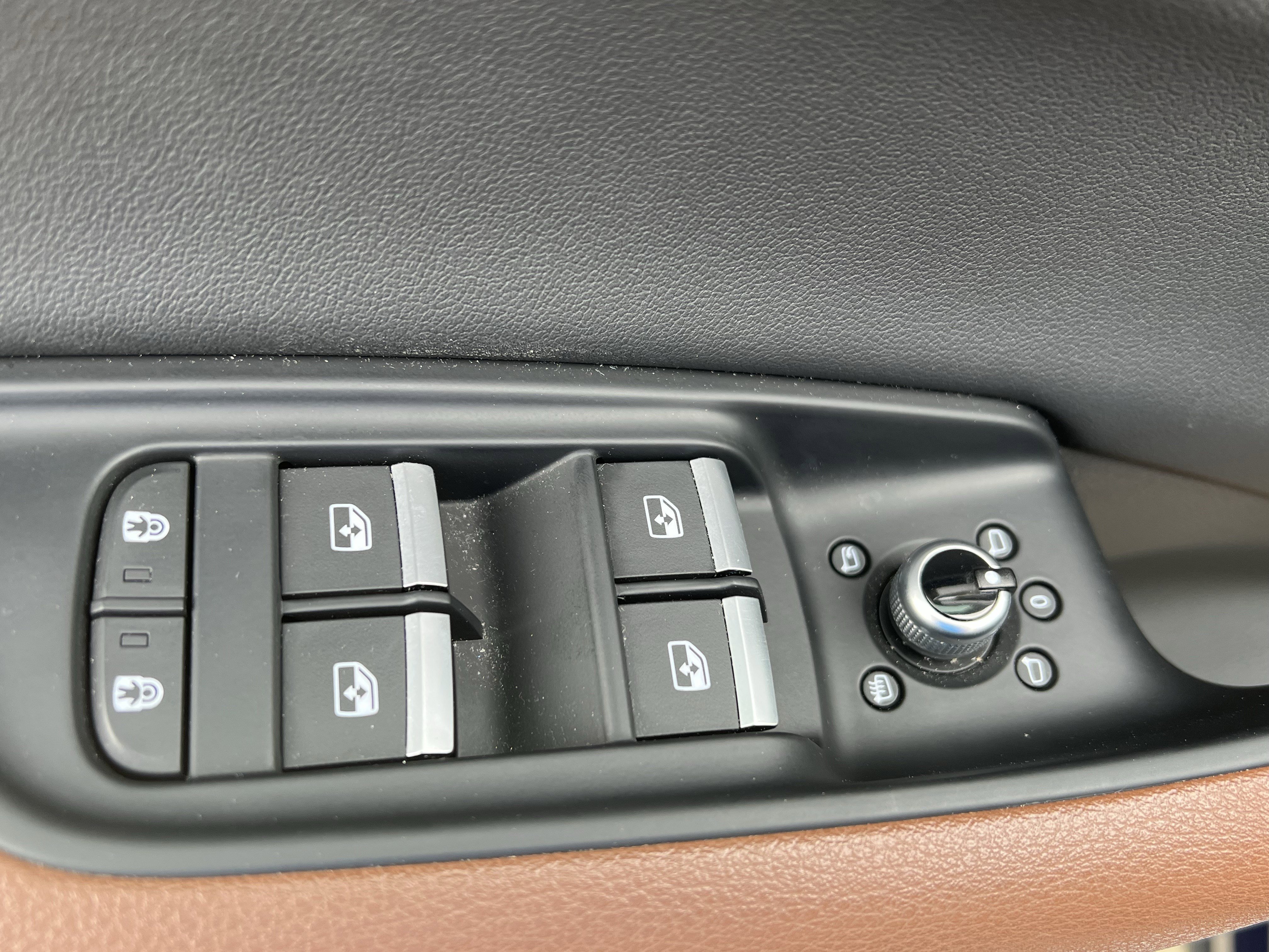 Used 2022 Audi Q7 Premium Plus image 15