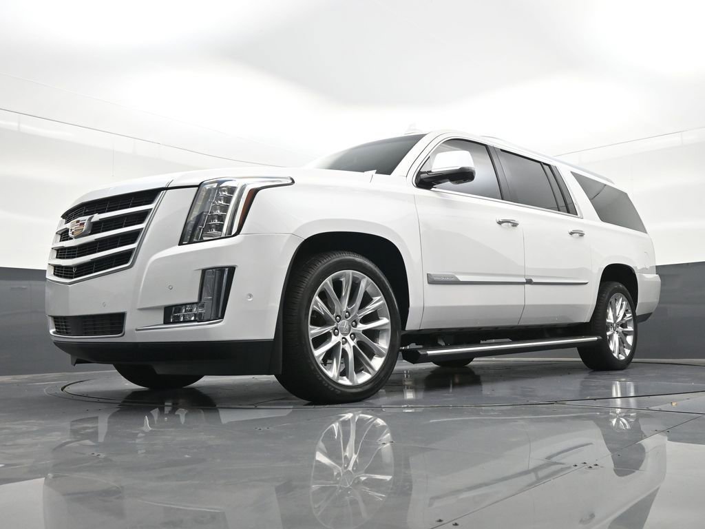 Used 2019 Cadillac Escalade ESV Premium Luxury RWD image 27