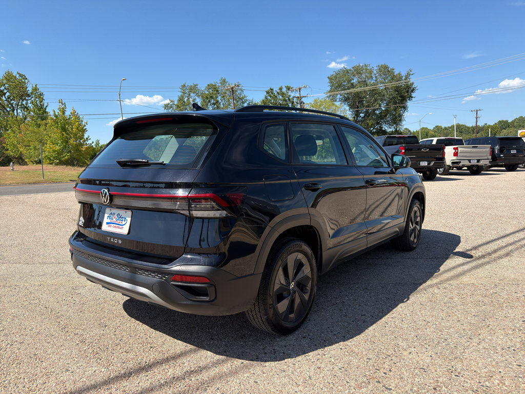 Used 2025 Volkswagen Taos S FWD image 13