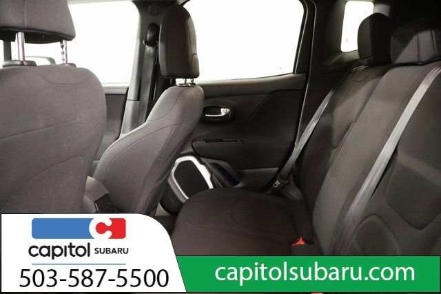 Used 2018 Jeep Renegade Latitude image 32