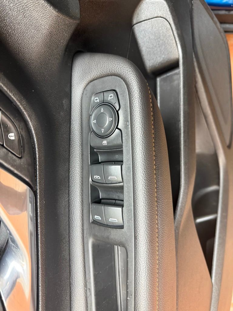 Used 2021 GMC Terrain SLE w/ Driver Convenience Package image 19