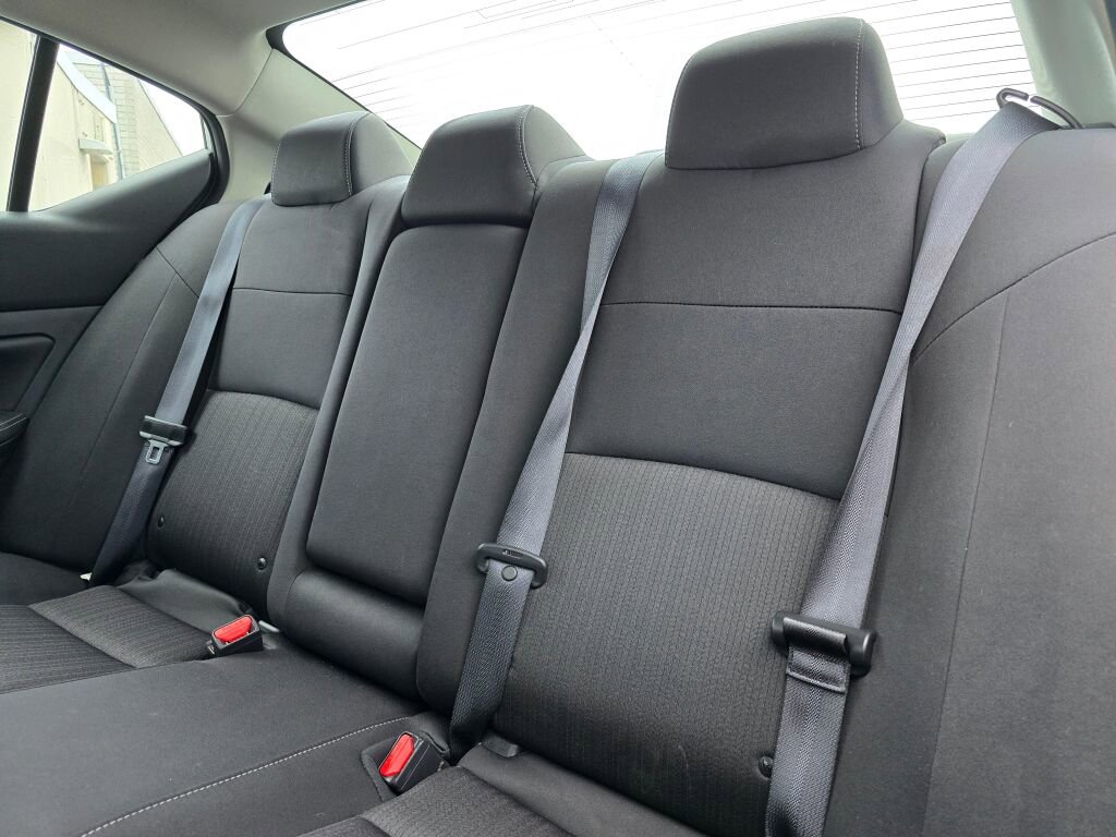 Used 2024 Nissan Altima 2.5 SV image 19