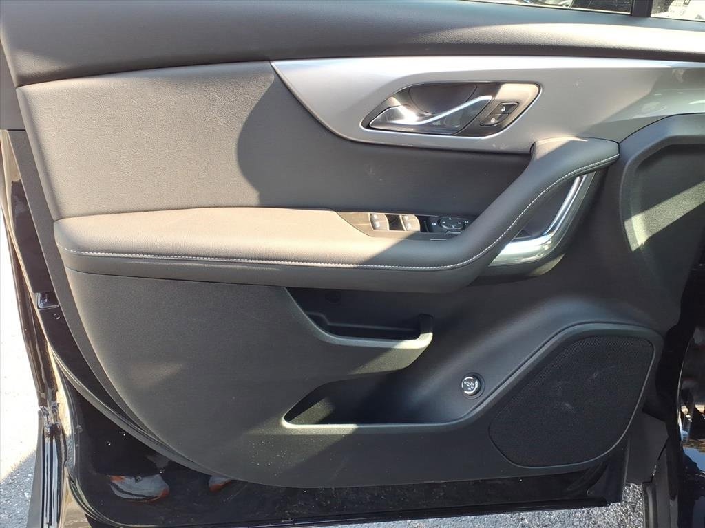 New 2026 Chevrolet Blazer LT w/ Convenience Package image 9