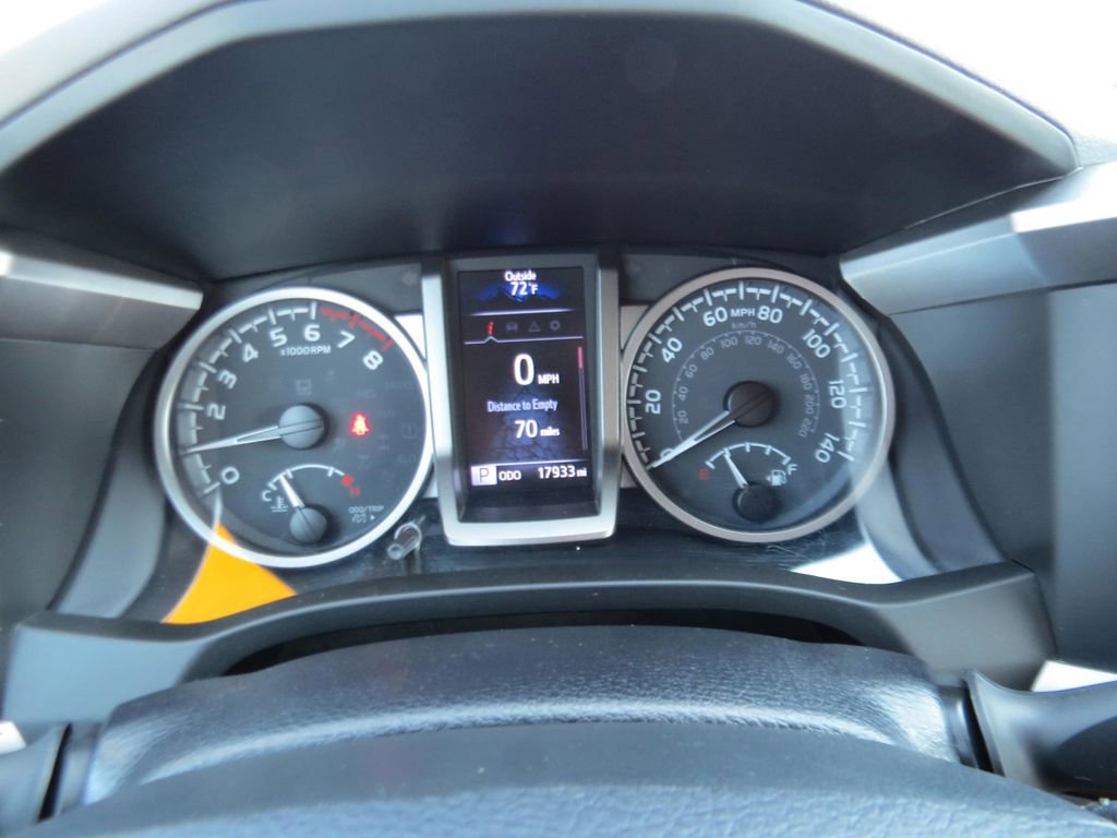 Used 2022 Toyota Tacoma SR5 w/ Technology Package image 27