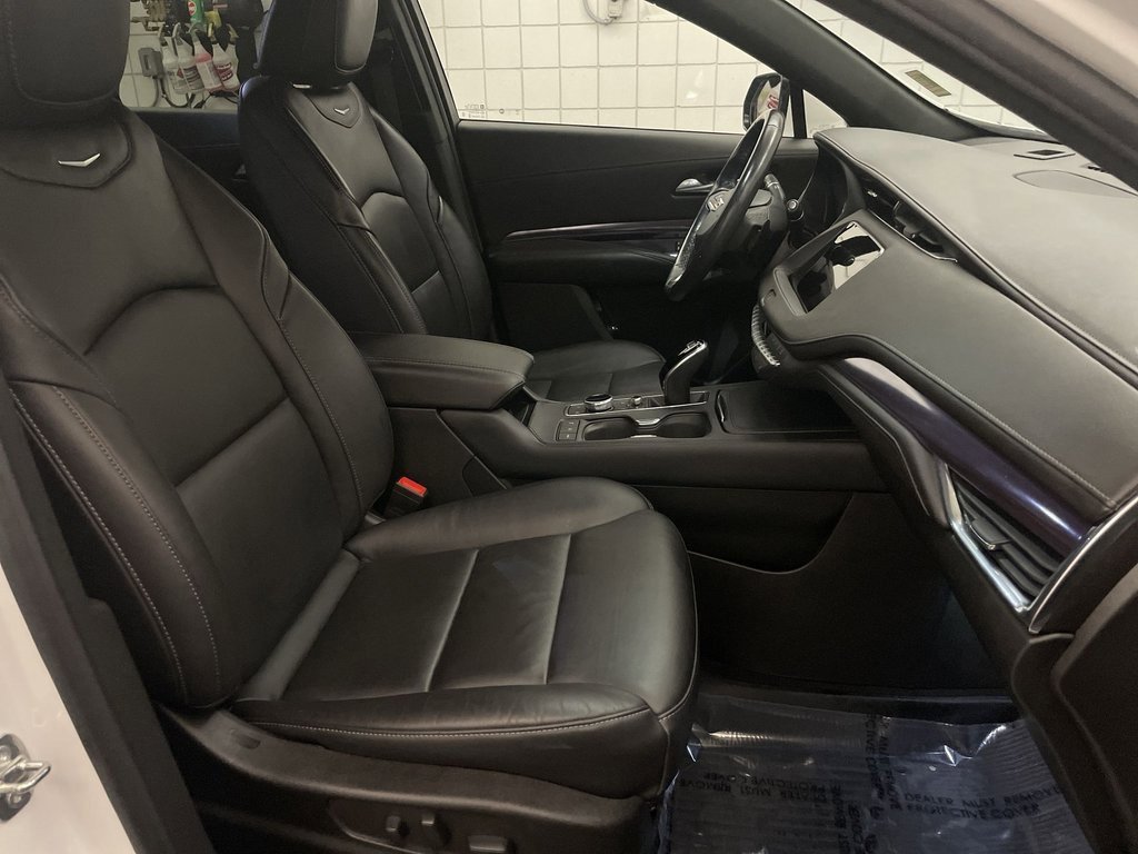 Used 2023 Cadillac XT4 Luxury image 20