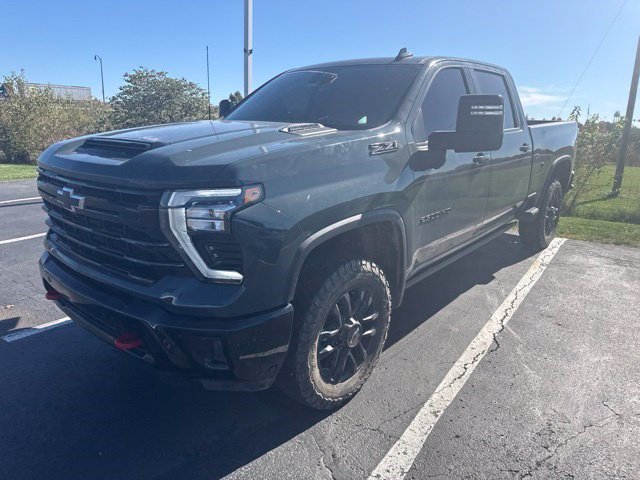 Used 2025 Chevrolet Silverado 2500 LTZ w/ Trail Boss Package AWD/4WD image 5