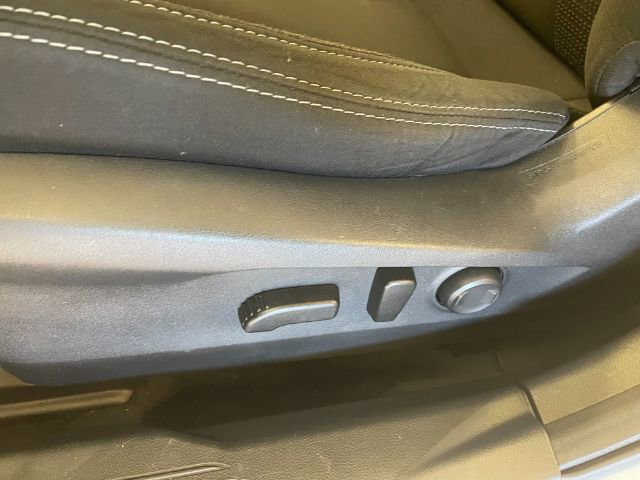 Used 2023 Subaru Outback Premium AWD/4WD image 13