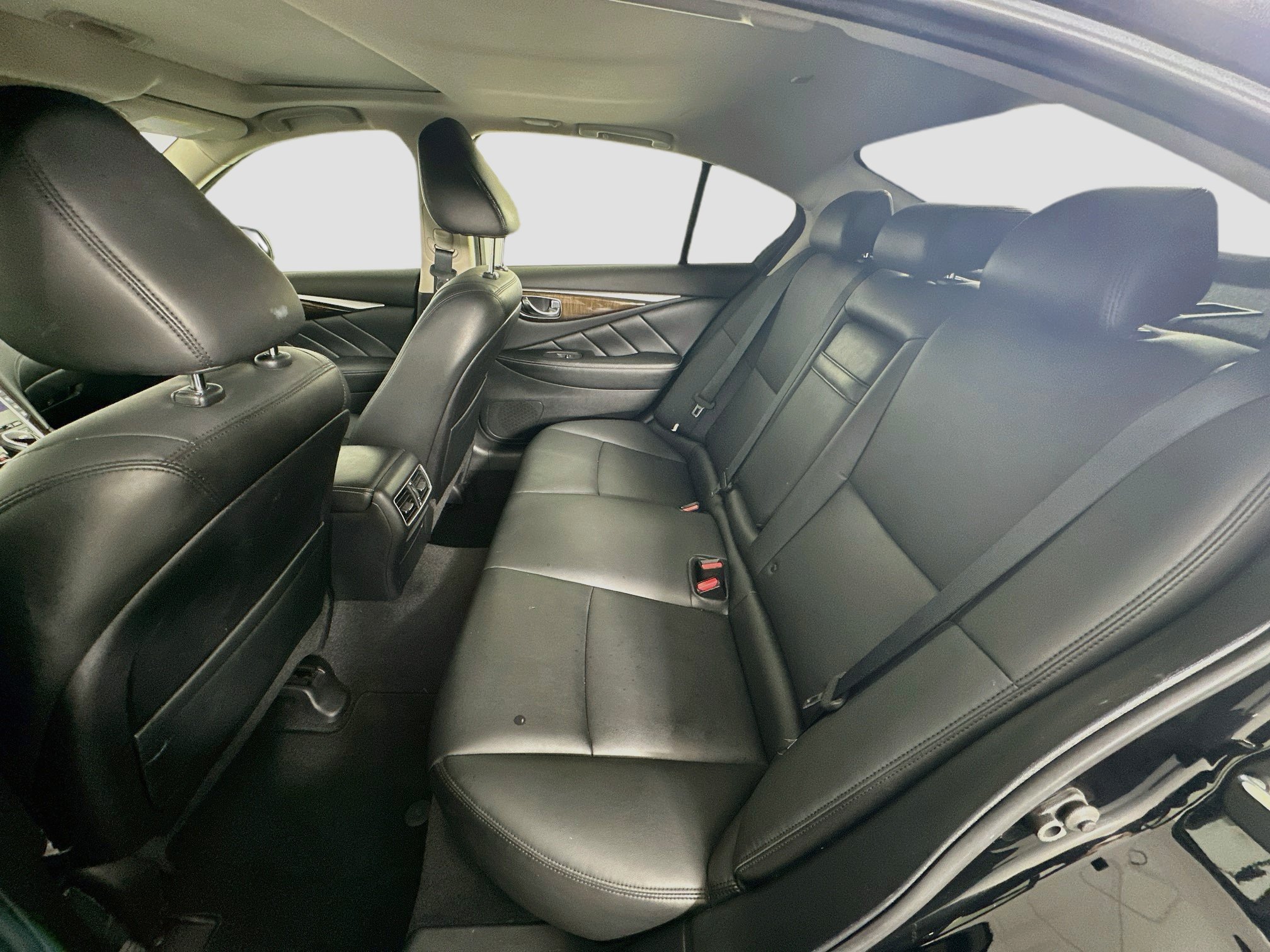 Used 2018 INFINITI Q50 Luxe RWD image 27