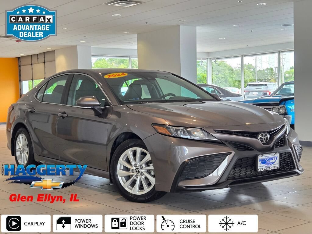 Used 2024 Toyota Camry SE