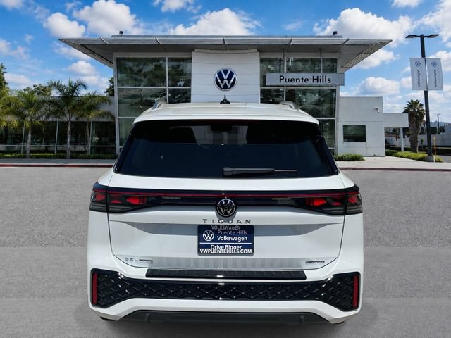 New 2026 Volkswagen Tiguan SEL R-Line AWD/4WD image 5