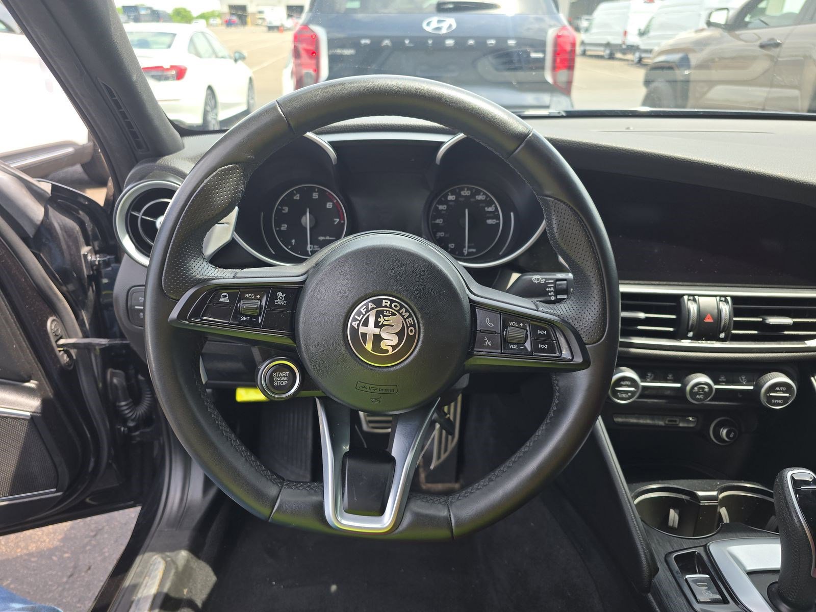 Used 2023 Alfa Romeo Giulia Sprint AWD/4WD image 10