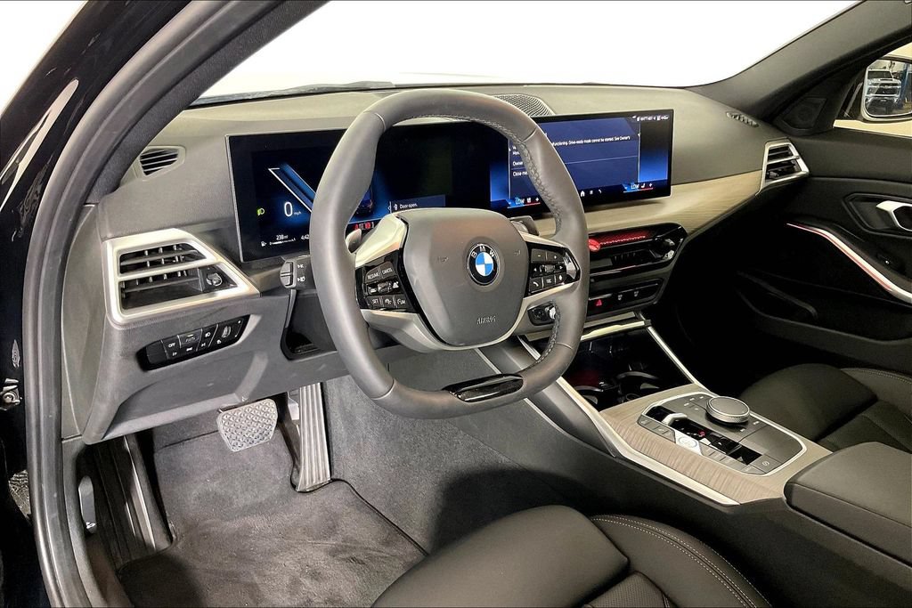 Used 2026 BMW 330i xDrive Sedan AWD/4WD image 16