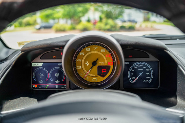 Used 2019 Ferrari 812 Superfast image 28