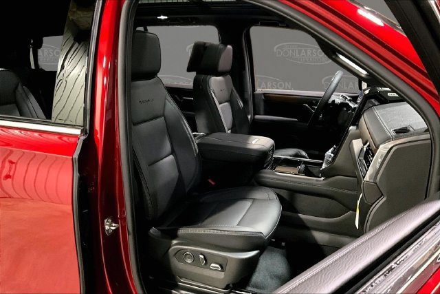 New 2026 GMC Yukon Denali w/ Denali Reserve Package AWD/4WD image 14