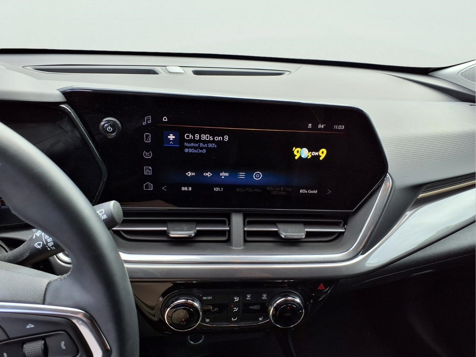 Certified 2024 Chevrolet Trax ACTIV FWD image 15