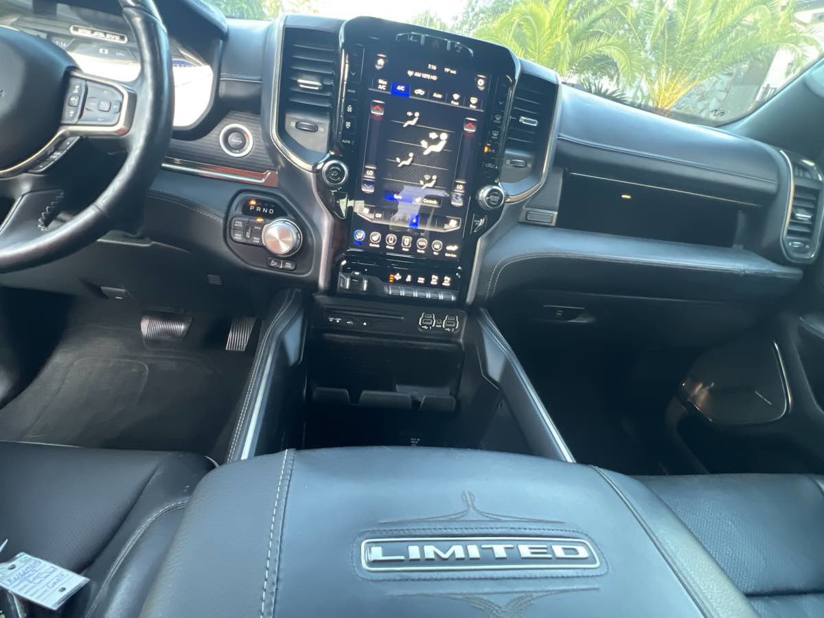 Used 2019 RAM 1500 Limited AWD/4WD image 17