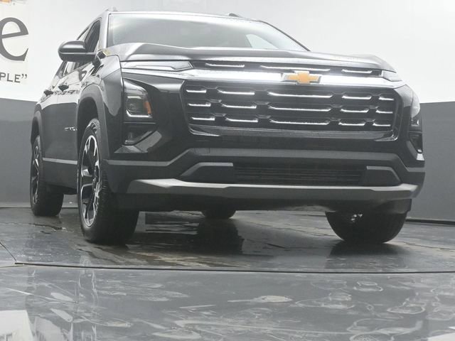 New 2026 Chevrolet Equinox LT image 3