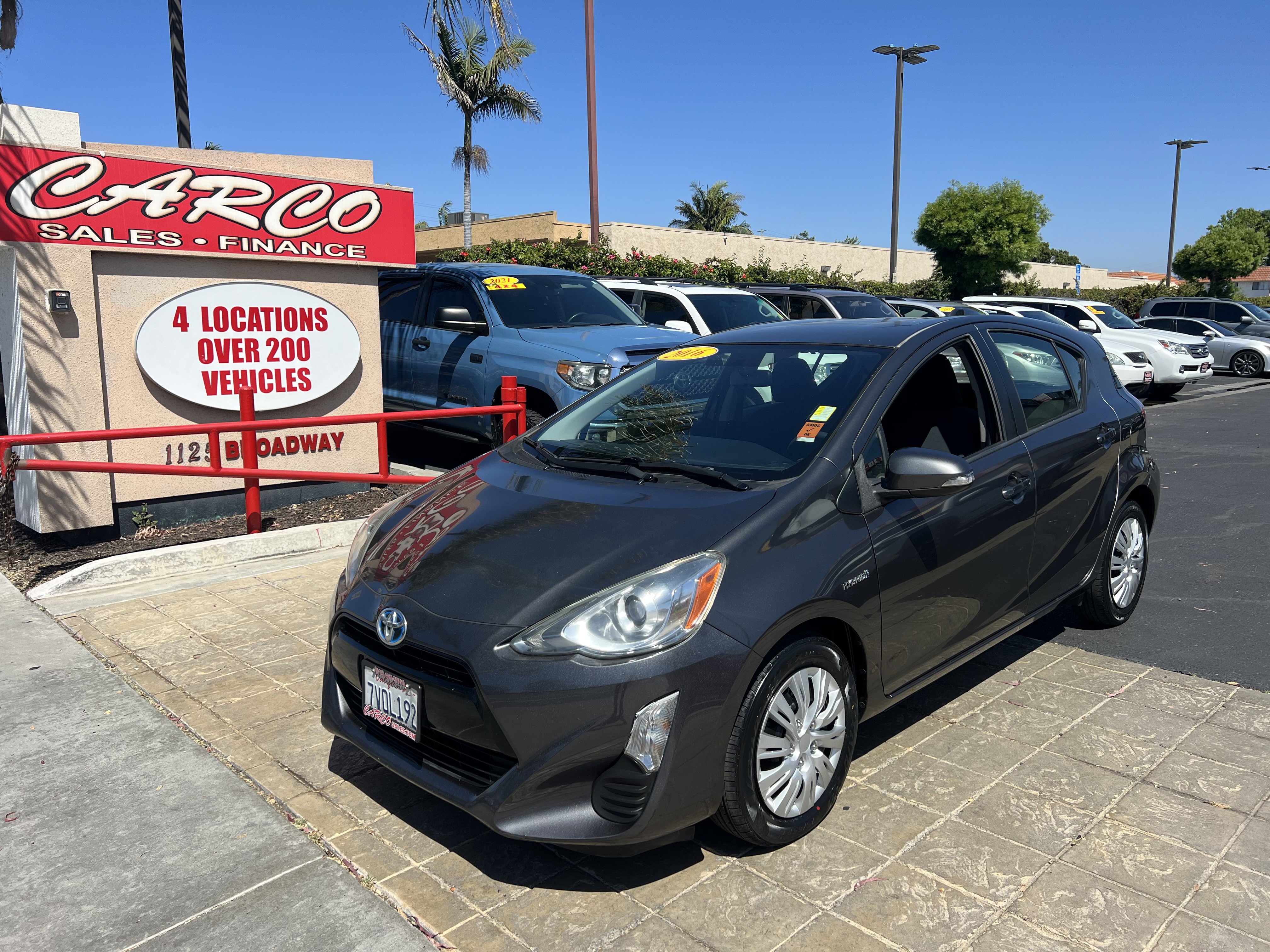 Used 2016 Toyota Prius C Three FWD image 4