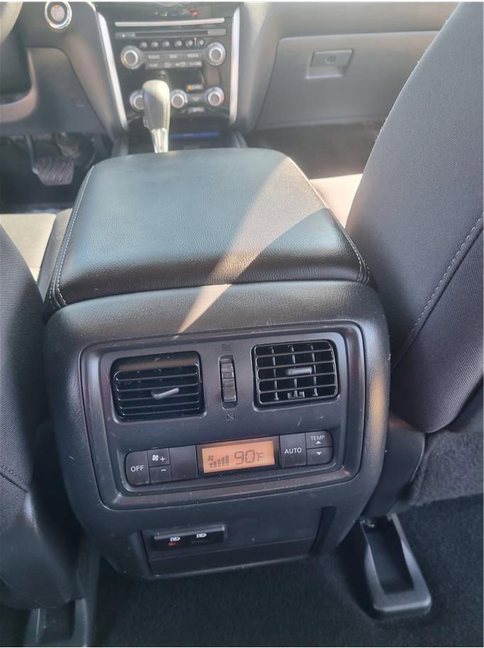 Used 2019 Nissan Pathfinder SV AWD/4WD image 14