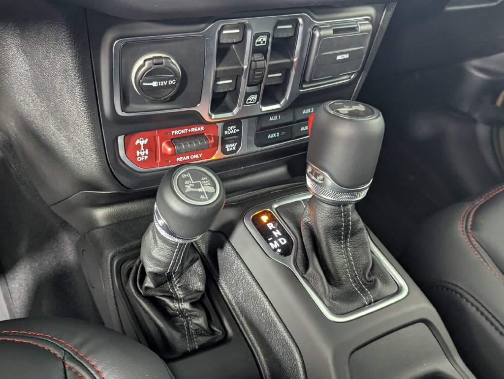 New 2026 Jeep Wrangler Unlimited Rubicon AWD/4WD image 25