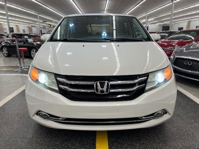 Used 2014 Honda Odyssey Touring image 2