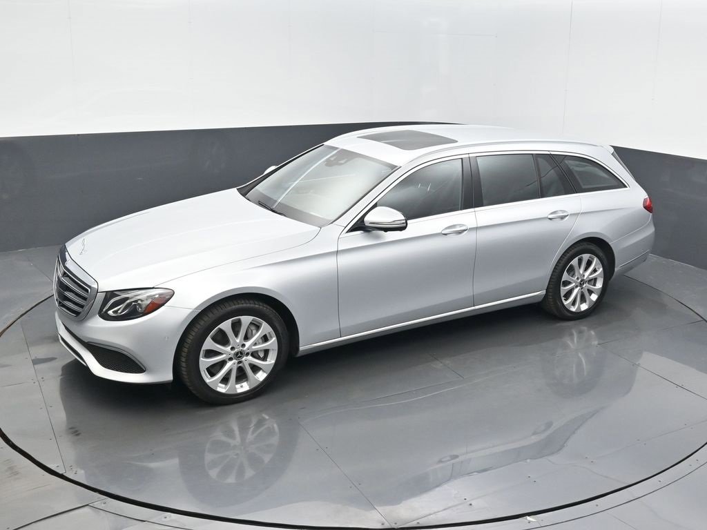 Used 2020 Mercedes-Benz E 450 4MATIC Wagon w/ Premium Package image 44