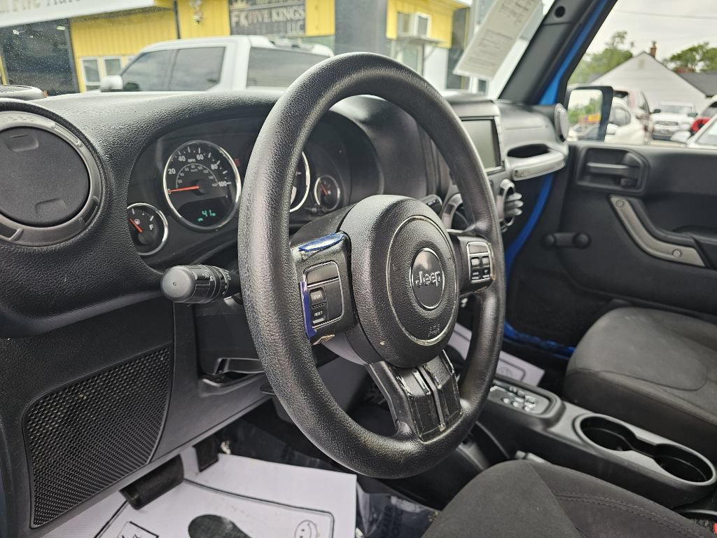 Used 2015 Jeep Wrangler Sport AWD/4WD image 13