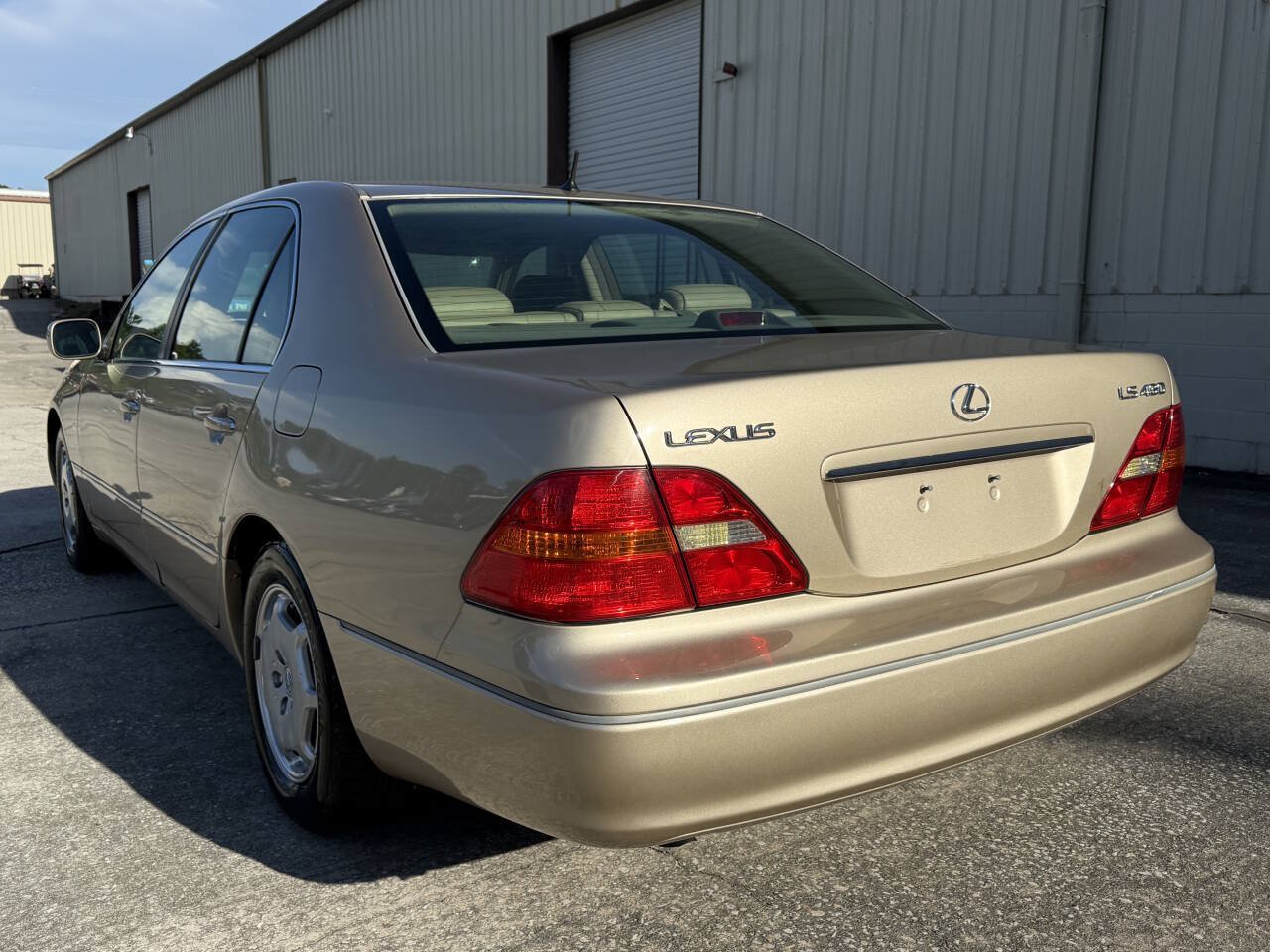 Used 2002 Lexus LS 430 RWD image 17