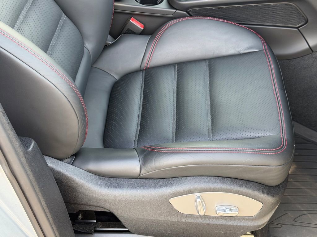 Used 2021 Porsche Macan GTS image 13