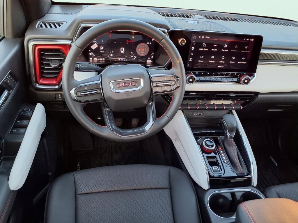 Used 2026 GMC Canyon AT4X AWD/4WD image 17