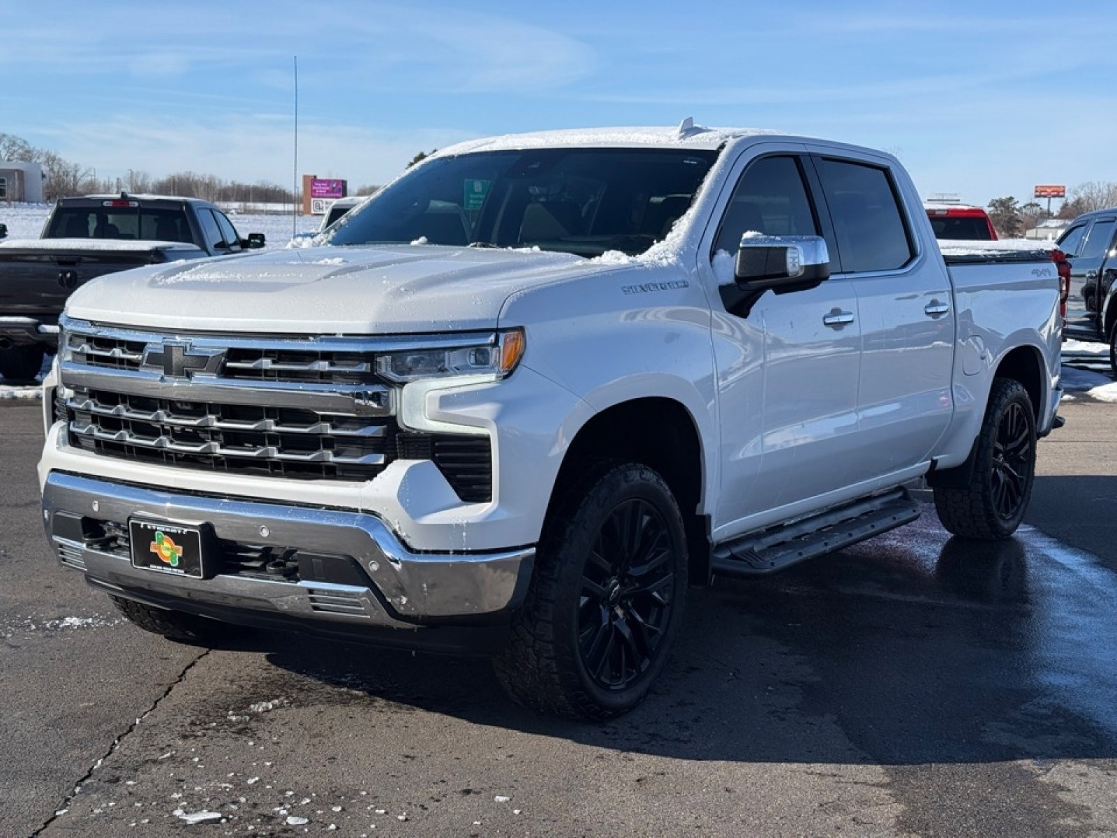 Used 2022 Chevrolet Silverado 1500 LTZ w/ Technology Package image 4