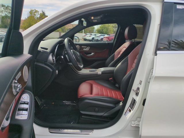 Used 2023 Mercedes-Benz GLC 300 4MATIC Coupe image 11
