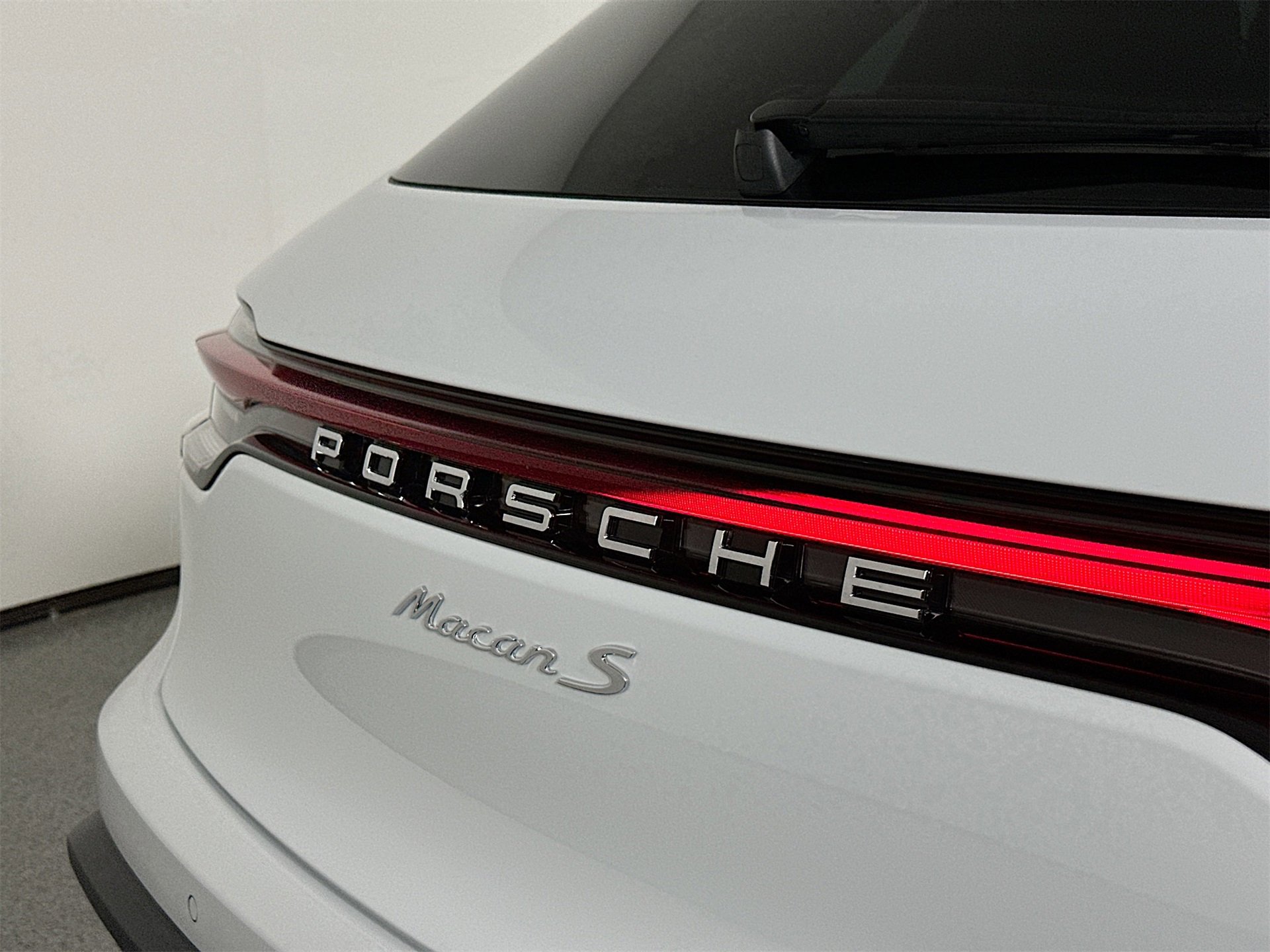 New 2026 Porsche Macan S image 17