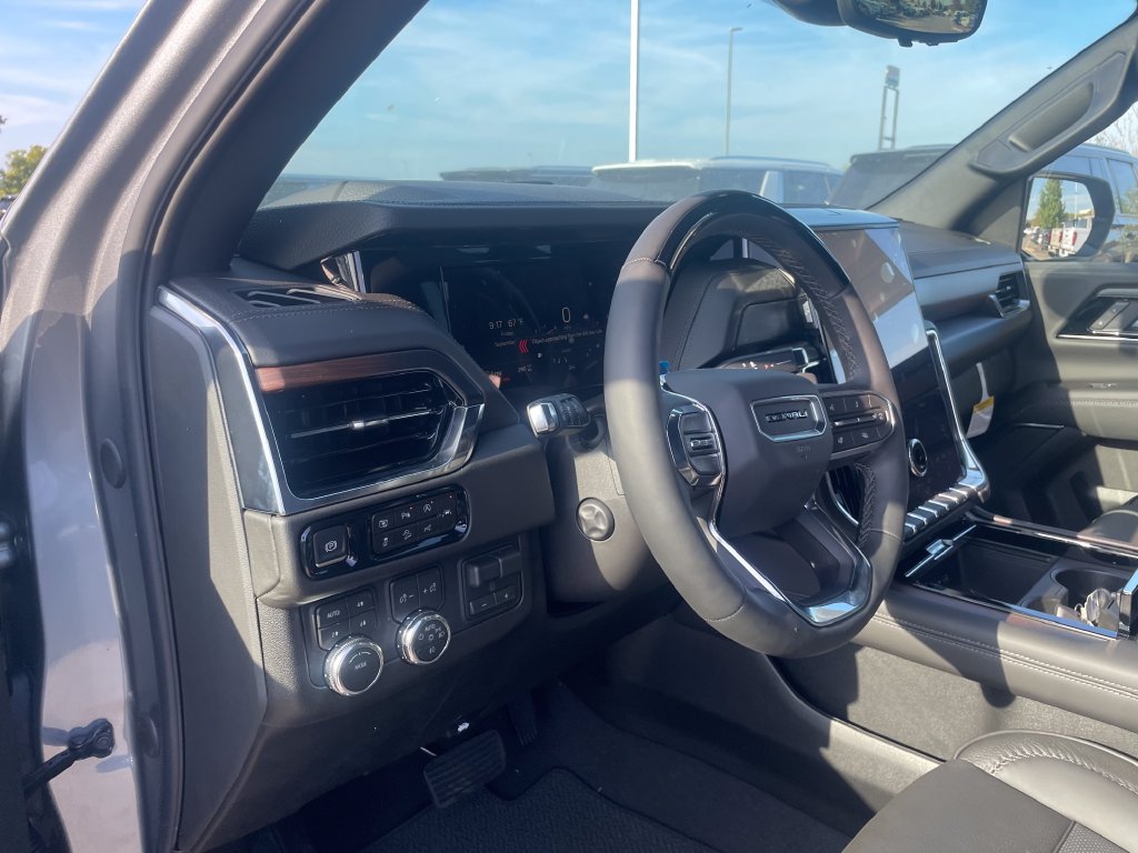 New 2026 GMC Yukon Denali w/ Advanced Technology Package AWD/4WD image 12