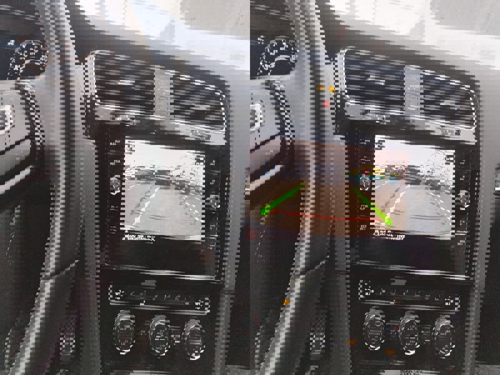 Used 2018 Volkswagen Golf R 4-Door image 7