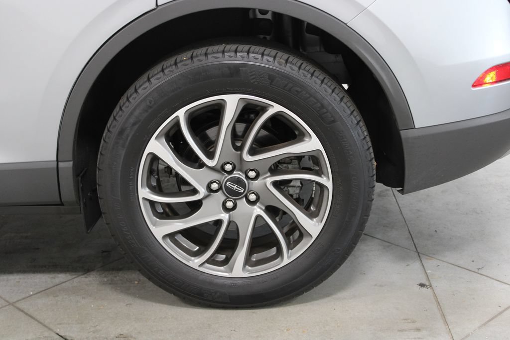 Used 2022 Lincoln Corsair AWD w/ Equipment Group 101A image 18