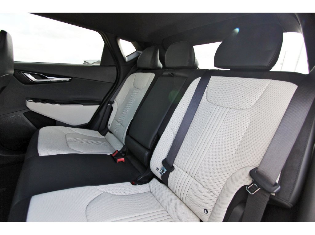 Used 2023 Kia EV6 GT-Line w/ GT-Line White Seat Package AWD/4WD image 32