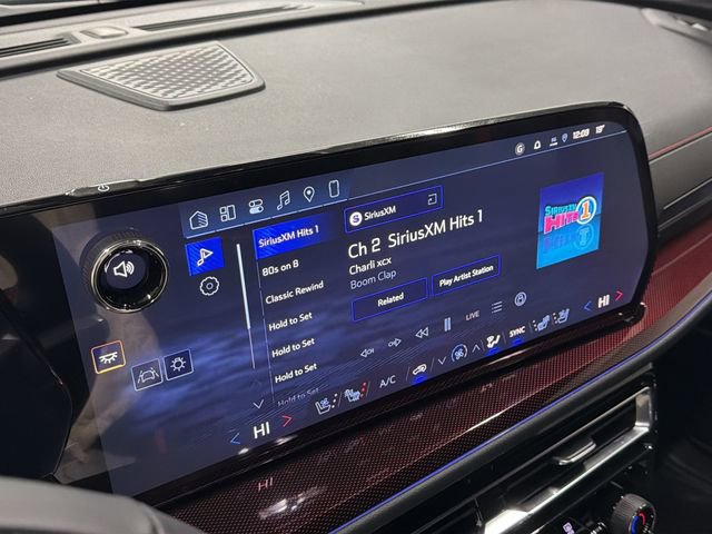 New 2026 Chevrolet Traverse RS w/ LPO, Floor Liner Package image 27