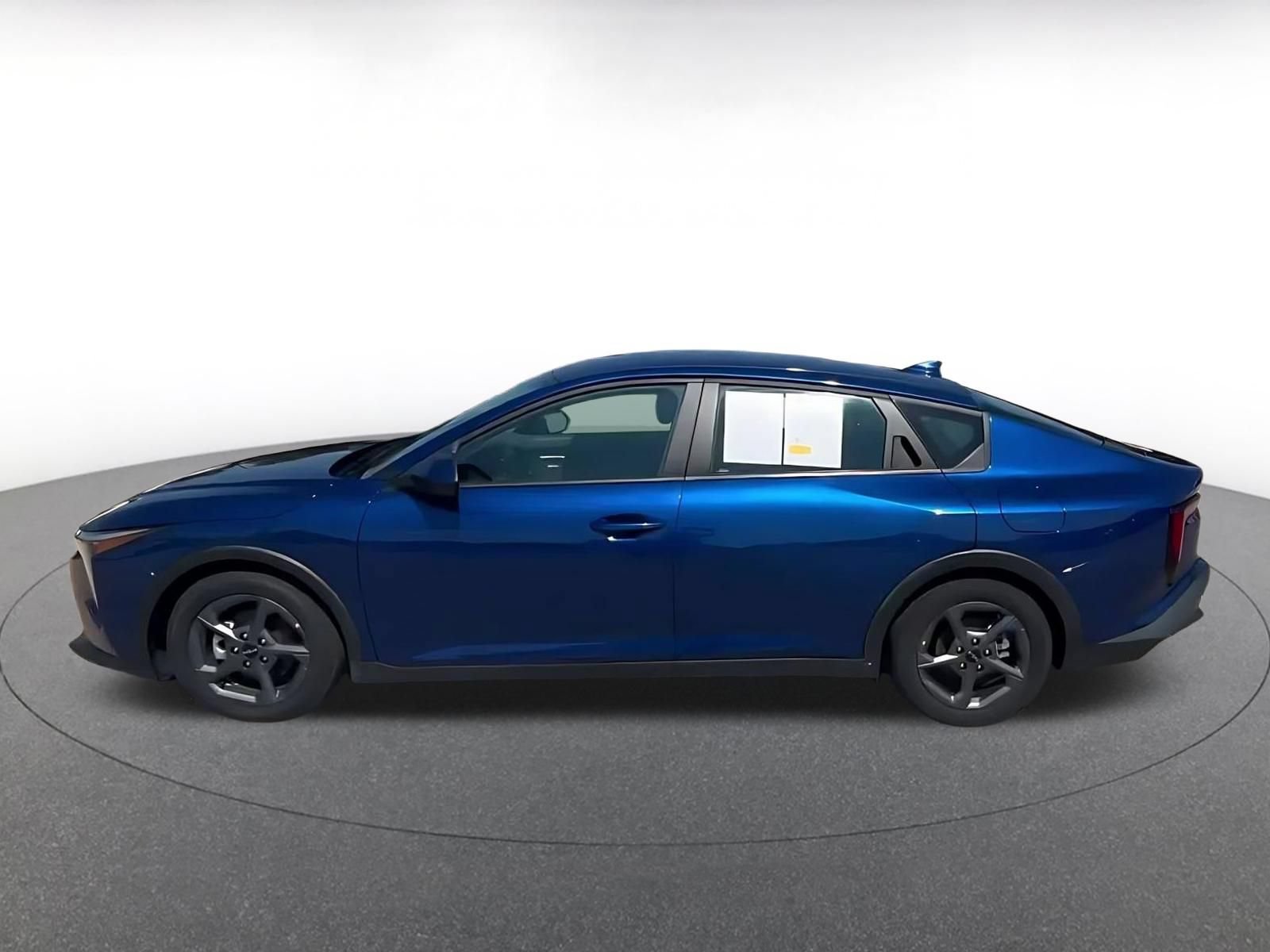 Used 2025 Kia K4 FWD image 8