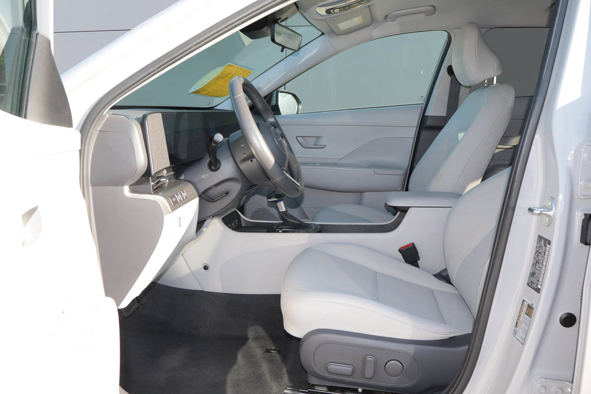 Used 2024 Hyundai Kona SEL AWD/4WD image 7