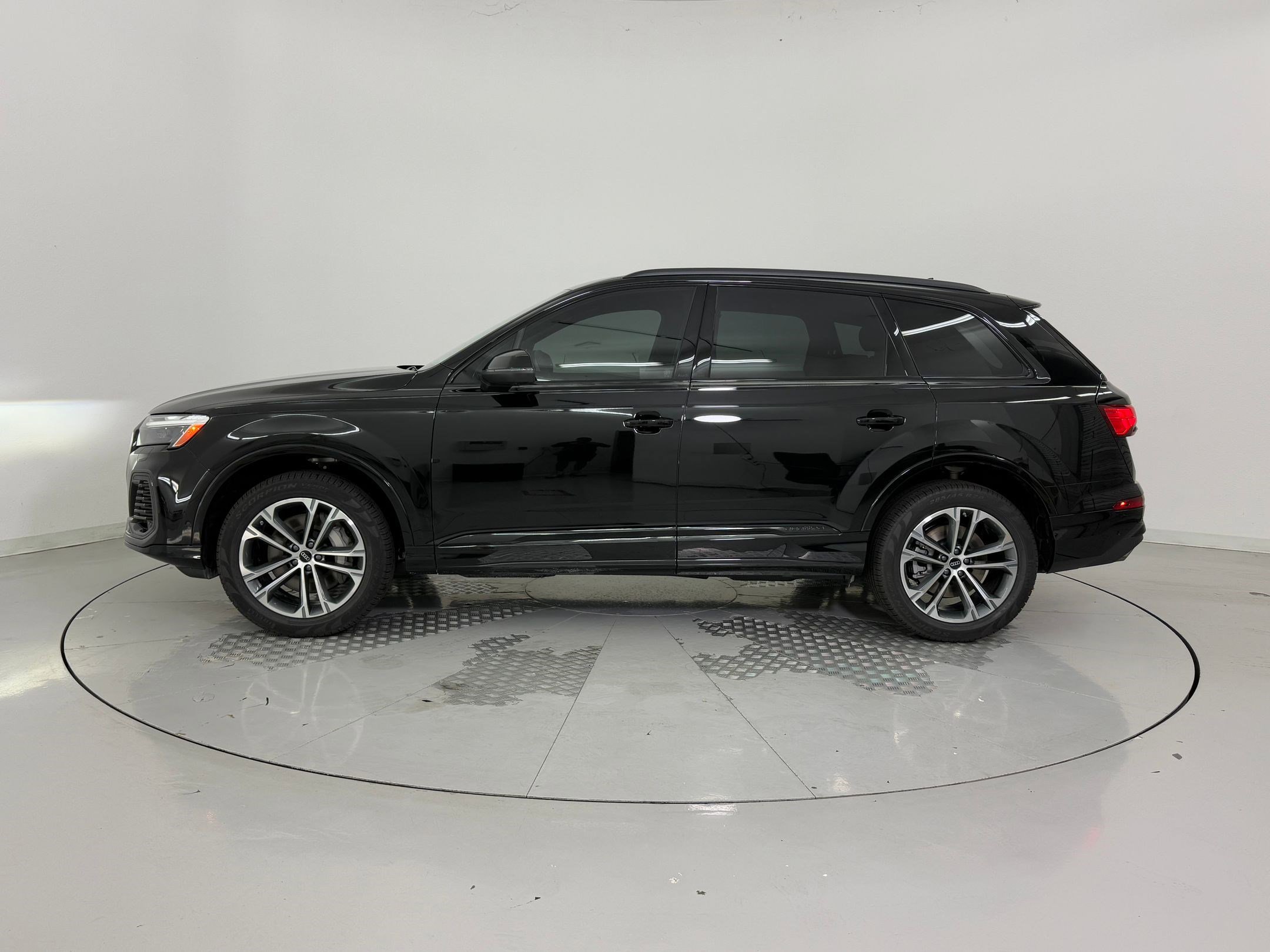 New 2026 Audi Q7 2.0T Premium image 2