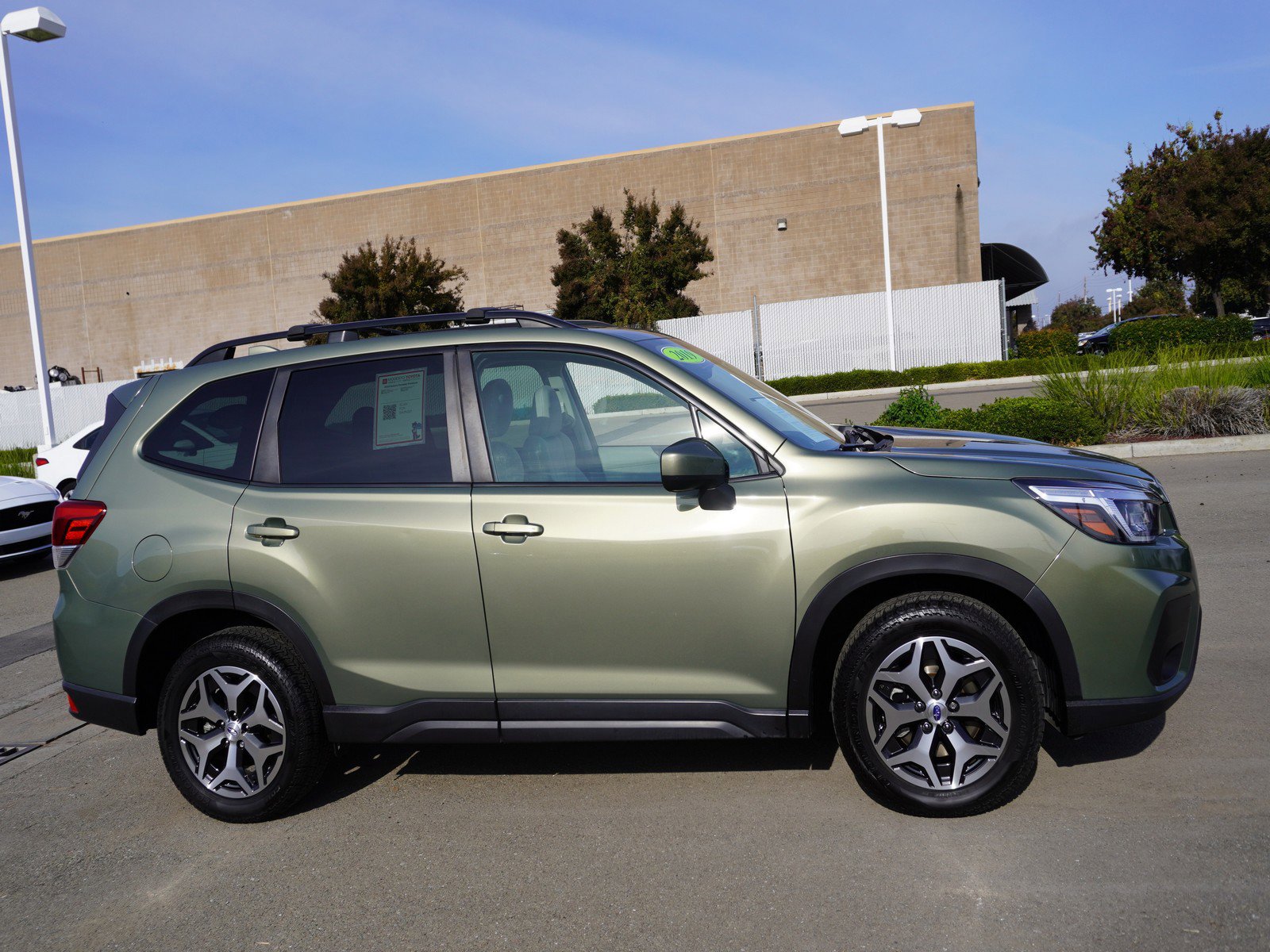Used 2019 Subaru Forester Premium image 4