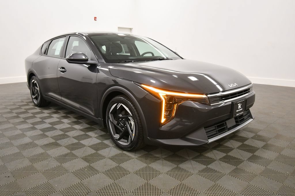 Certified 2025 Kia K4 EX FWD image 10